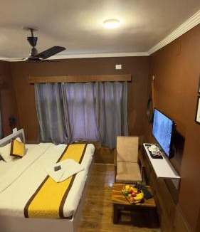 Srinagar Hotel | Hotel Jafson Accommodates