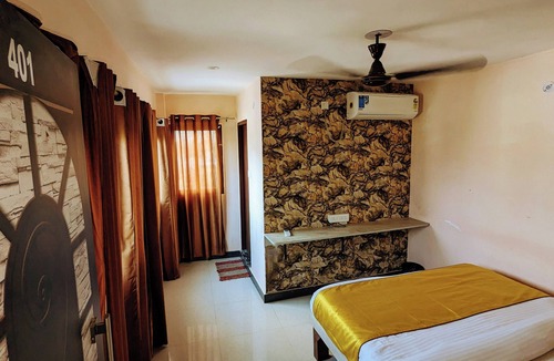 Varanasi Hotel | Hotel Jee