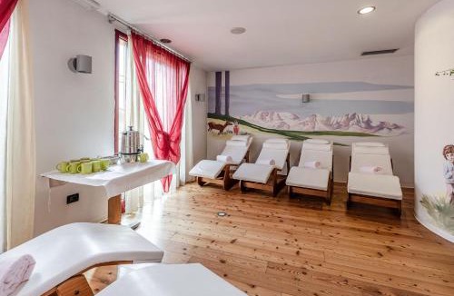 Monclassico Hotel | Hotel Job