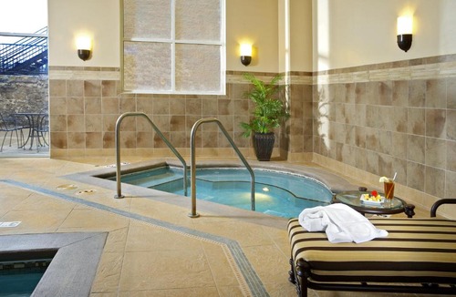 Downtown Dubuque Hotel | Hotel Julien Dubuque