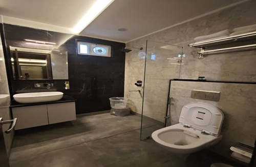 Varanasi Hotel | Hotel Kaashika