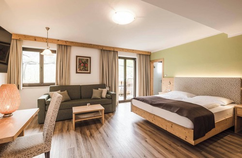 Tirolo Hotel | Hotel Karin