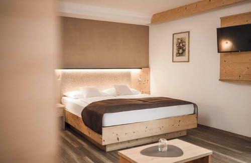 Tirolo Hotel | Hotel Karin
