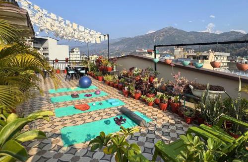 Pokhara Hotel | Hotel Karuna