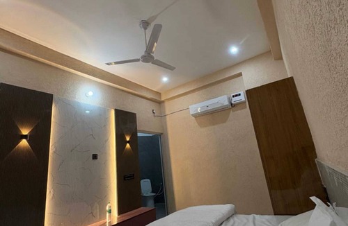 Mahwah Hotel | Hotel Keshav Palace