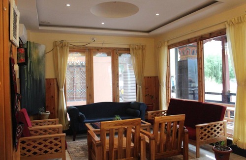 Paro Hotel | Hotel Khamsum