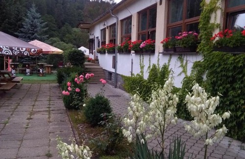 Zlenice Hotel | Hotel Kormoran