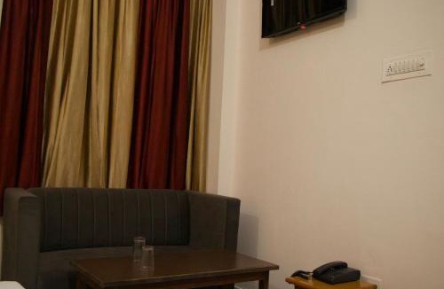 Malviya Nagar Hotel | Hotel Krishna