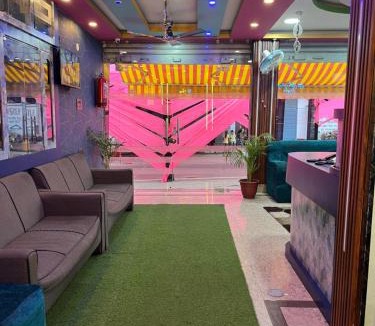 Deoghar Hotel | Hotel Krishna Paradise