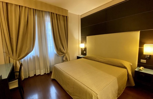 Corsico Hotel | Hotel Kristall