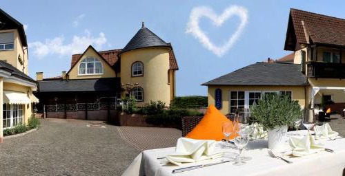 Wasserlos Hotel | Hotel Krone