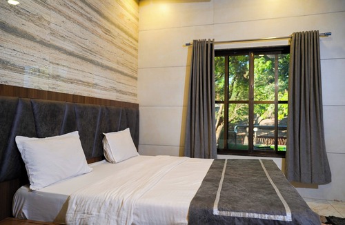 Matheran Hotel | Hotel Kumar Plaza