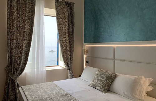 Rinella Hotel | Hotel L’Ariana ISOLE EOLIE - UNA Esperienze