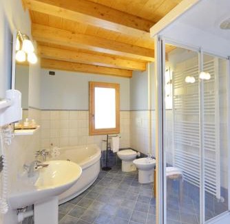 Antagnod Hotel | Hotel L'espoir