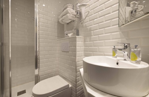 12th Arrondissement Hotel | Hotel L'Interlude