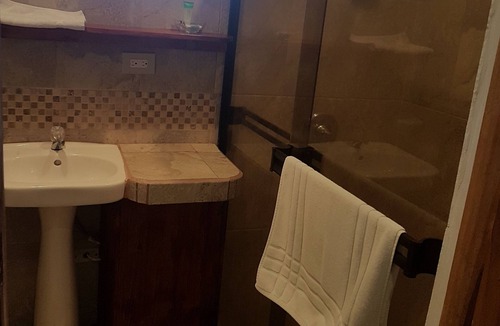 Santa Lucia Hotel | Hotel La Cueva De Limón