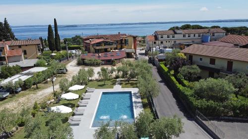 Moniga del Garda Hotel | Hotel La Pergola