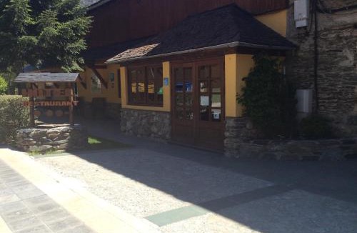Ribera de Cardos Hotel | Hotel La Ribera