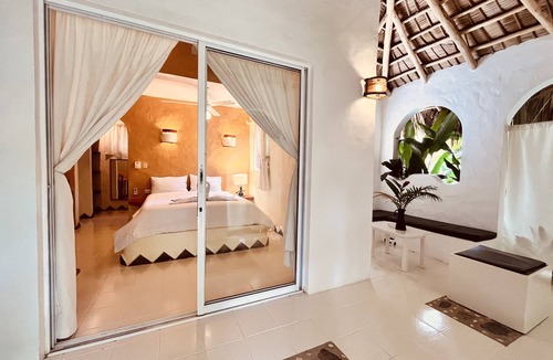 Las Terrenas Hotel | Hotel La Tortuga