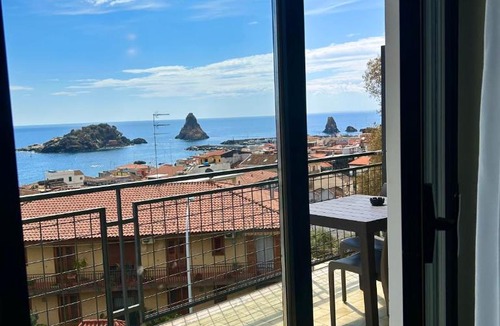 Aci Trezza Hotel | Hotel Lachea