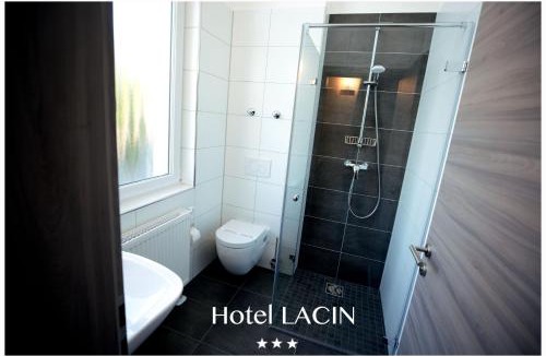 Schweinau Hotel | Hotel LACIN