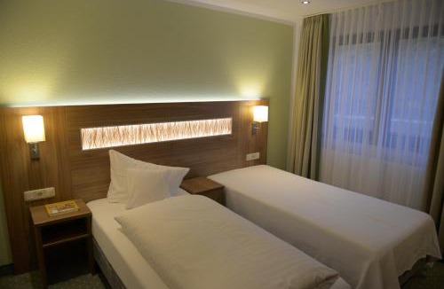 Marktheidenfeld Hotel | Hotel- Landgasthof Baumhof-Tenne