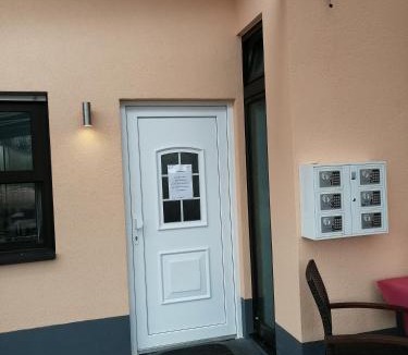 Schoenenberg-Kuebelberg Hotel | Hotel Landgut Jungfleisch