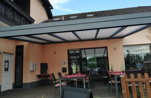Schoenenberg-Kuebelberg Hotel | Hotel Landgut Jungfleisch