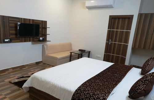 Rohtak Hotel | Hotel Lavenir