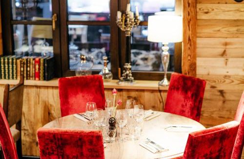 Les Praz-de-Chamonix Hotel | Hotel Le Castel