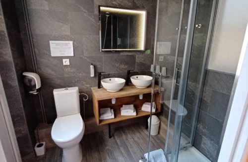 Aix-les-Bains City Center Hotel | Hotel Le Colibri