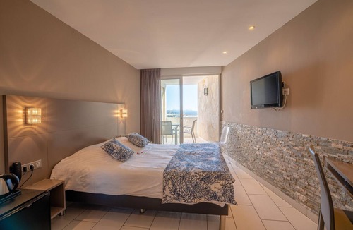 Le Lavandou Hotel | Hotel Le Grand Pavois