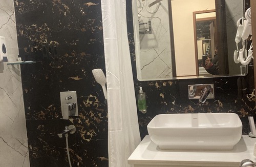 Kumarhatti Hotel | Hotel Le Halcyon