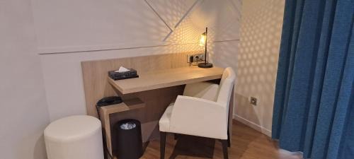 Vernon Hotel | Hotel Le Normandy