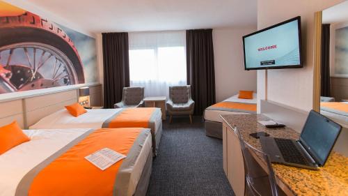 Magny-Cours Hotel | Hotel Le Paddock