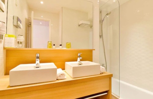 Sainte-Maxime City Centre Hotel | Hotel Le Petit Prince