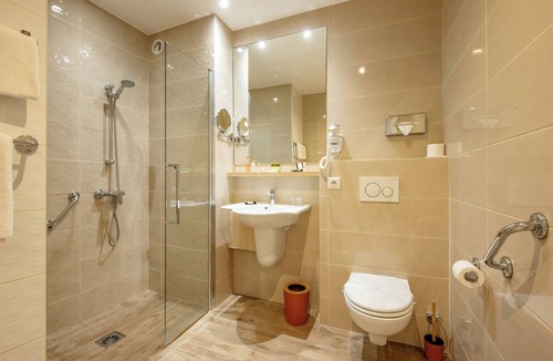 Sainte-Maxime City Centre Hotel | Hotel Le Petit Prince