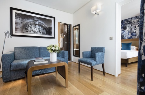 Notre-Dame-des-Champs Hotel | Hotel Le Six