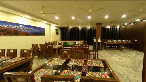 Tapovan Hotel | Hotel Leisure Palace