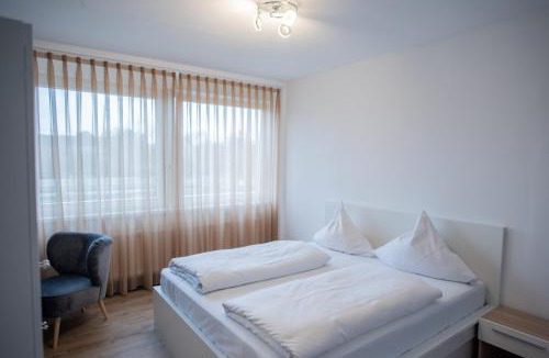 Leopoldshafen Hotel | Hotel Leo