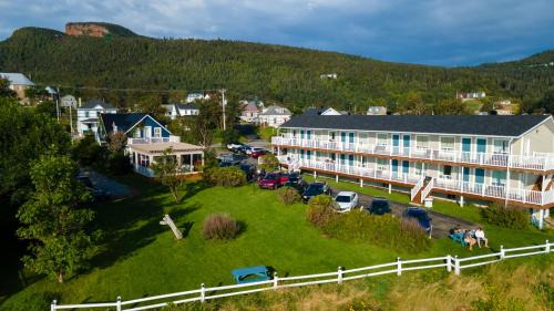 Perce Hotel | Hotel Les Trois Soeurs
