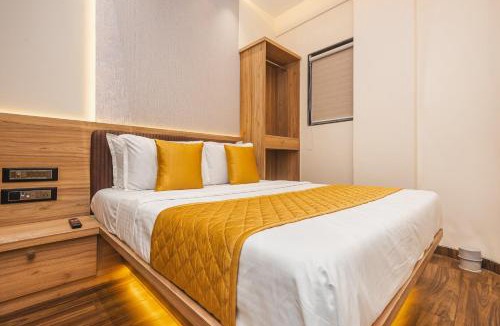 Girgaon Hotel | Hotel Lexus7