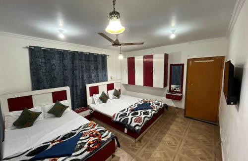 Srinagar Hotel | Hotel Light in