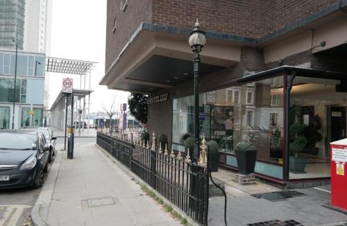 West Brompton Hotel | Hotel Lily