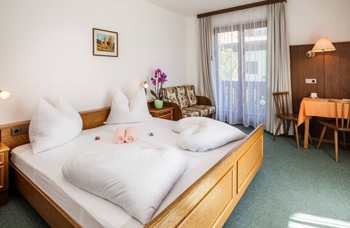 Collalbo Hotel | Hotel Linde