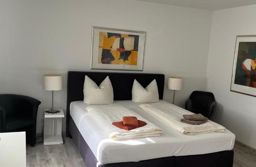 Schierstein Hotel | Hotel Link