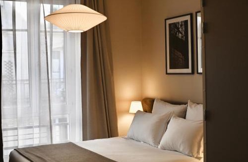Porte-Saint-Martin Hotel | Hotel Local 101 Beaurepaire