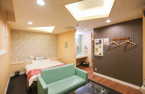 Honjo Hotel | HOTEL LOCOZ MAUI