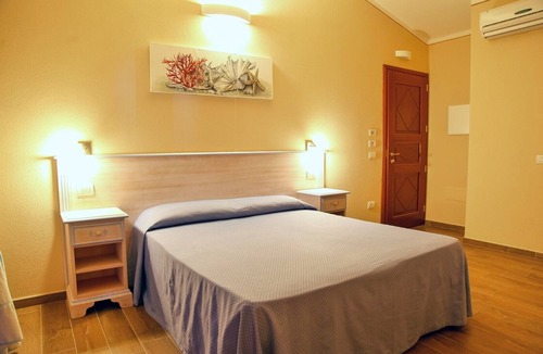 Monte Petrosu Hotel | Hotel Lu Pitrali