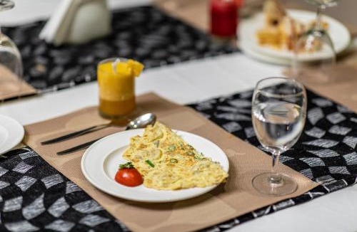 Shenoys Hotel | Hotel Luciya